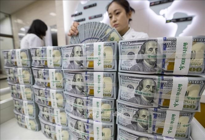 Tỷ giá USD ngày 15/12: Đồng bạc xanh tiếp tục tăng