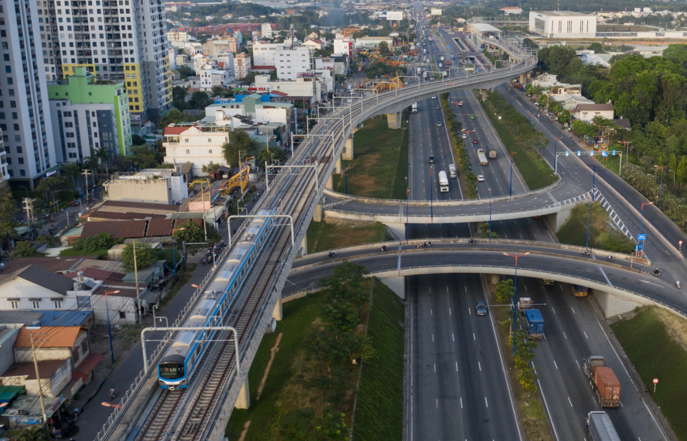 Đoàn tàu Metro hoạt động sẽ mang đến tác động thương mại lớn cho khu vực