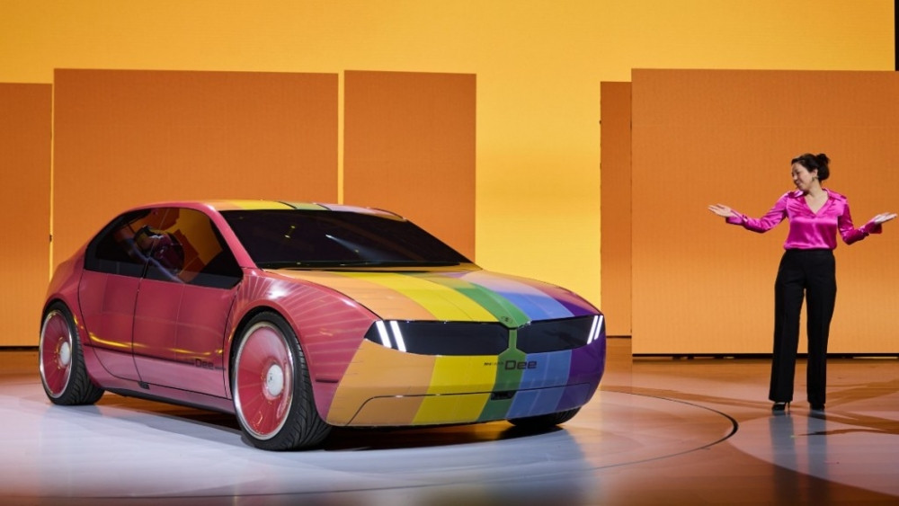 Xu hướng ô tô tương lai gọi tên công nghệ “đổi màu”