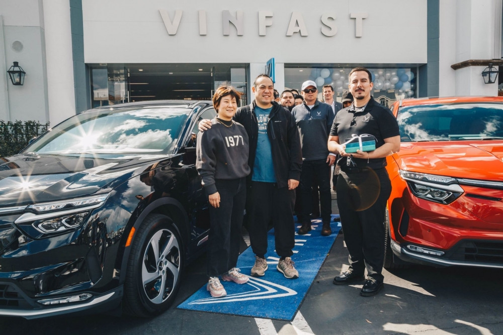 Khách hàng Mỹ chính thức được “rinh” VinFast về nhà