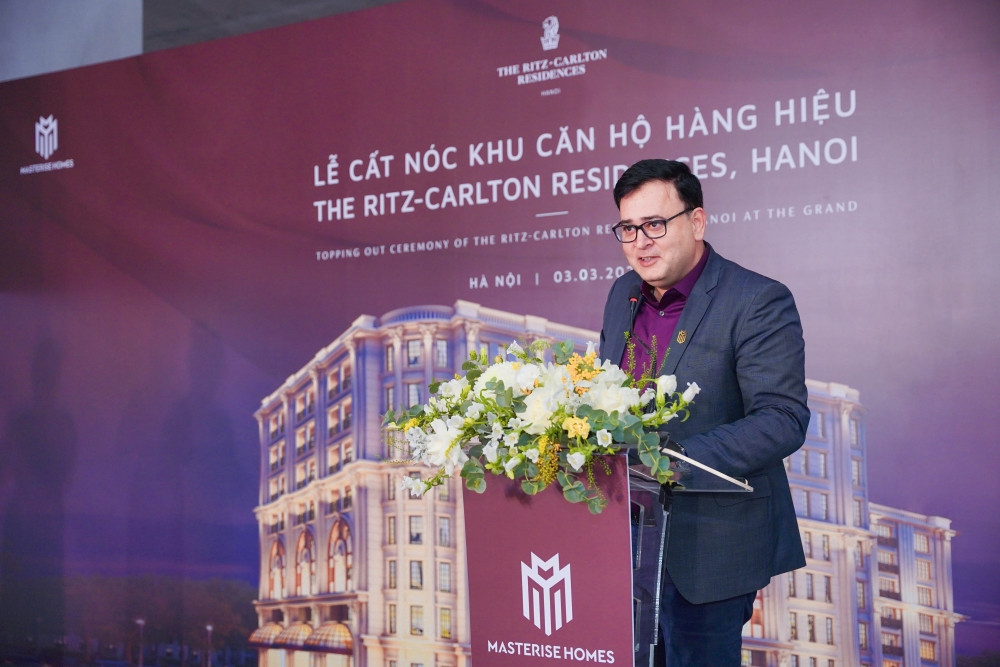 Khu căn hộ hàng hiệu The Ritz-Carlton Residences, Ha Noi chính thức cất nóc