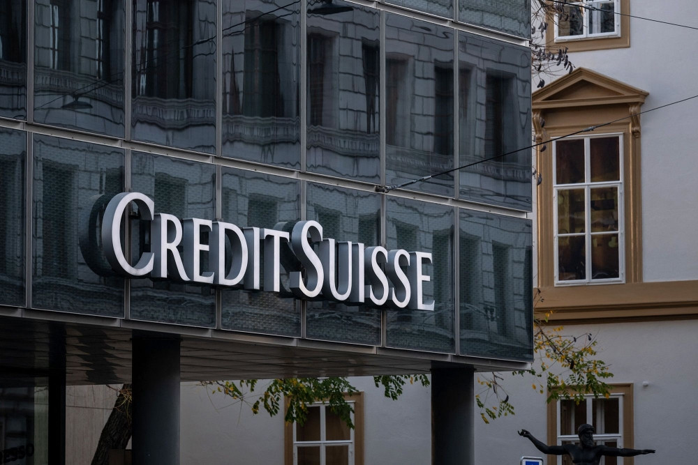 Cổ phiếu chạm mức thấp kỷ lục , thị trường rộ tin Credit Suisse sắp vỡ nợ?