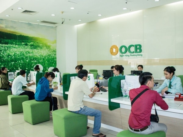 OCB: Người nhà Thành viên HĐQT muốn bán ra 500.000 cổ phiếu