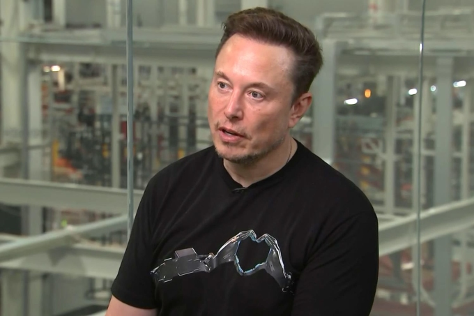 Elon Musk: Fed điều chỉnh lãi suất quá chậm, 