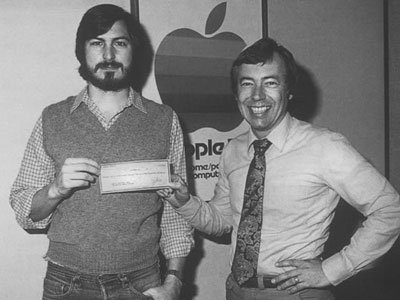 Chuyện về nhà đầu tư đầu tiên của Apple: Bỏ lỡ khối tài sản 900 tỷ USD