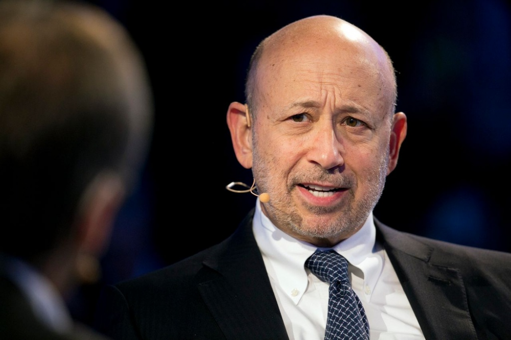 Goldman Sachs lùi bước so với đối thủ vì những quyết định sai lầm