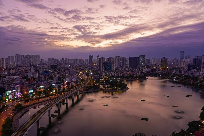 Hồ_Hoàng_Cầu_từ_sân_thượng_HoangCau_Skyline