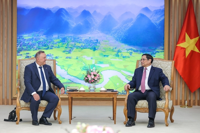  Thủ tướng mong muốn quan hệ của Việt Nam với Liên đoàn FIATA ngày càng thắt chặt và hiệu quả.