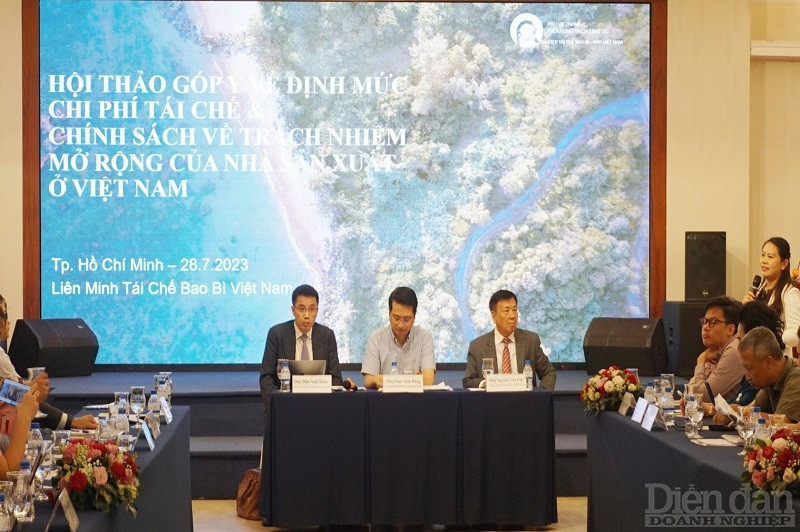 Hội thảo góp ý về định mức chi phí tái chế (Fs) và chính sách về trách nhiệm mở rộng của nhà sản xuất, nhập khẩu ở Việt Nam (EPR) do VCCI phối hợp với các đơn vị liên quan tổ chức ngày 28/7