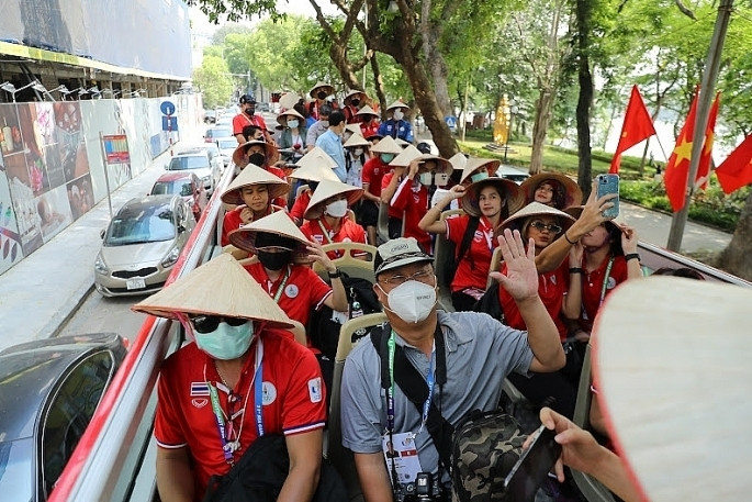 Tính chung 7 tháng qua, ngành du lịch Hà Nội đã đón được 14,7 triệu lượt khách du lịch, tăng 38,7% so với cùng kỳ năm 2022.