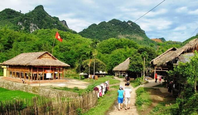 du-lich-mai-chau-hoa-binh-ban-lac-1