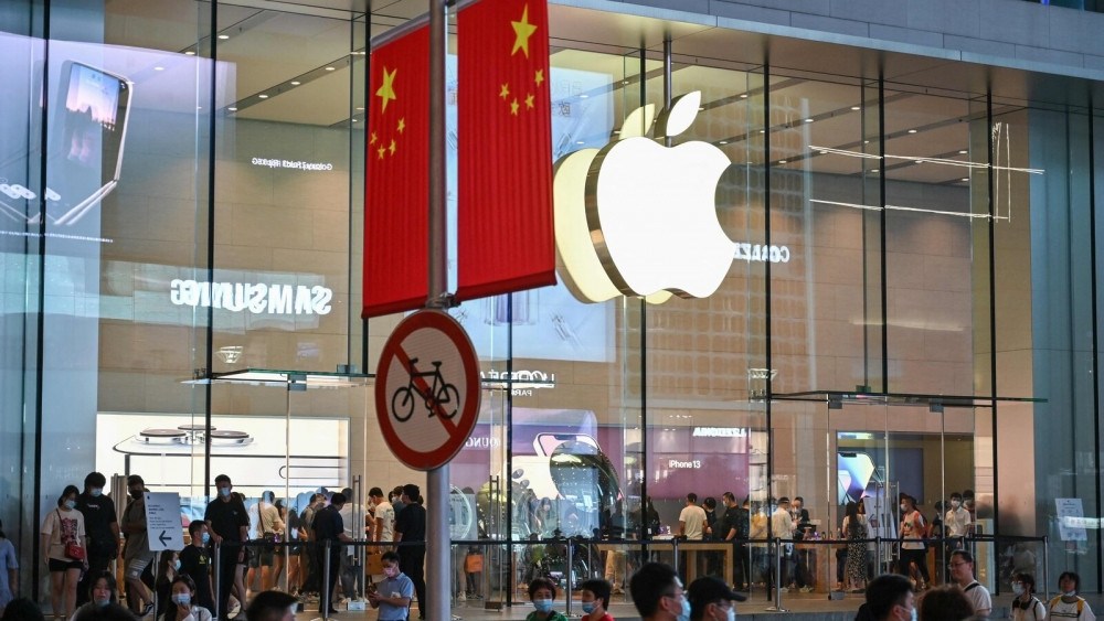 Trung Quốc cấm dùng iPhone tại cơ quan thuộc Chính phủ, cổ phiếu Apple trượt dài