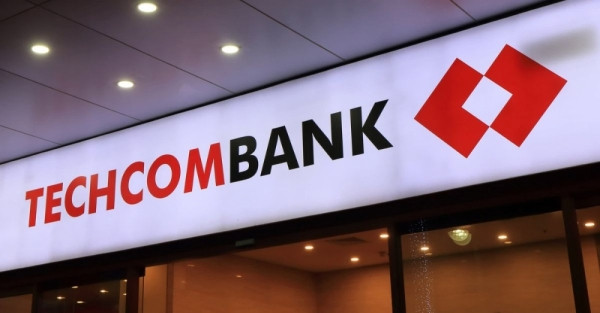 Techcombank (TCB): Con gái Chủ tịch Hồ Hùng Anh mua thành công hơn 82 triệu cổ phiếu