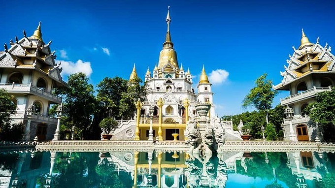 Ngôi chùa Việt Nam lọt top 10 công trình Phật giáo đẹp nhất thế giới, chứa toà bảo tháp cao 70m, rộng trên 2.000m²