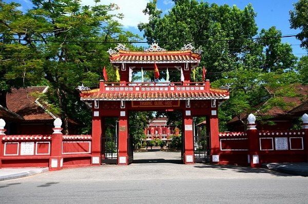 quoc-hoc-hue.jpg