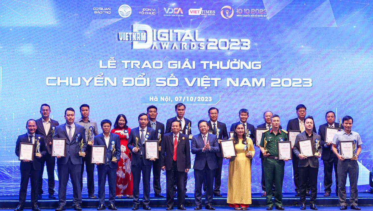 giai thuong chuyen doi so viet nam 5.jpg