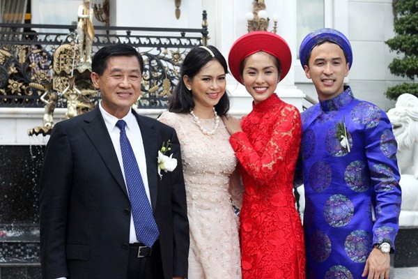 Bà Lê Hồng Thủy Tiên còn được biết đến là mẹ chồng của người mẫu, diễn viên Tăng Thanh Hà. Ảnh: Internet