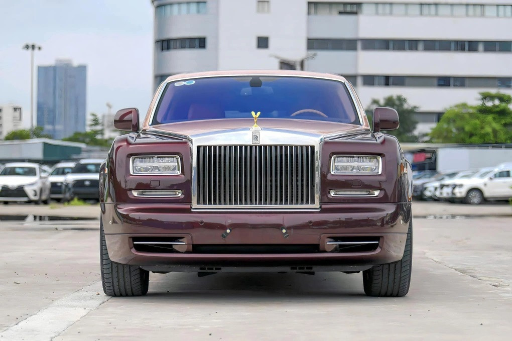 rolls royce trinh van quyet ocb.jpg