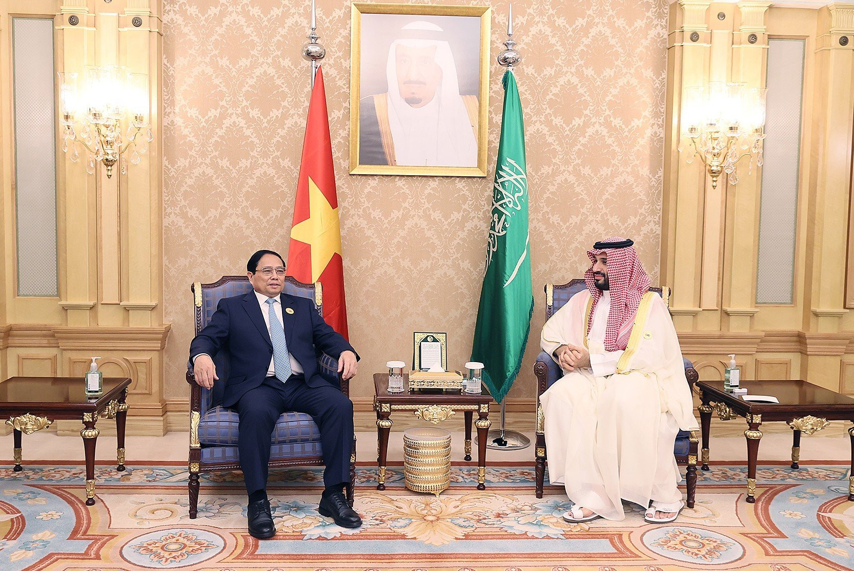 Thủ tướng Phạm Minh Chính hội đàm với Hoàng Thái tử, Thủ tướng Saudi Arabia - Ảnh 2.