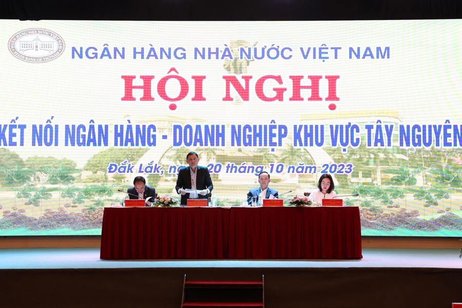 Phó Thống đốc Đào Minh Tú: 