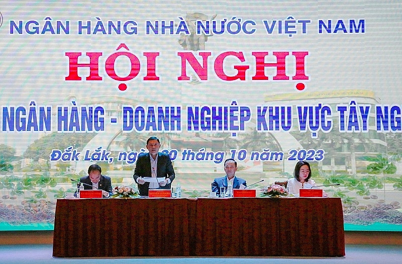 Nhiều doanh nghiệp phản ánh lãi suất rẻ nữa cũng không vay