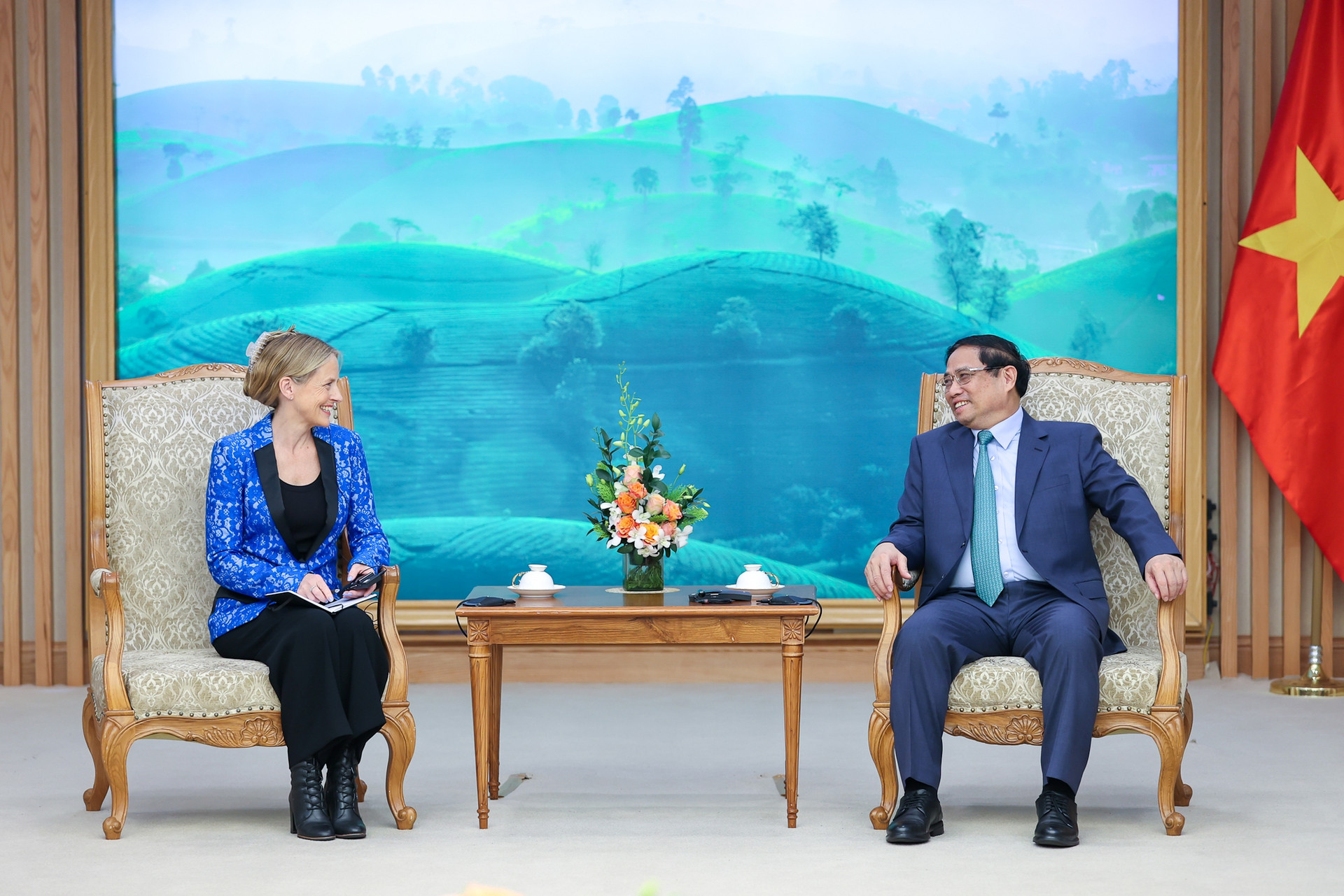 Thủ tướng đề nghị Amazon góp phần đưa hàng hóa Việt Nam đi khắp thế giới - Ảnh 2.