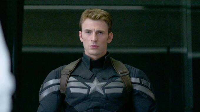 Nam diễn viên gây ấn tượng với vai Captain America trong các bộ phim thuộc Vũ trụ điện ảnh Marvel