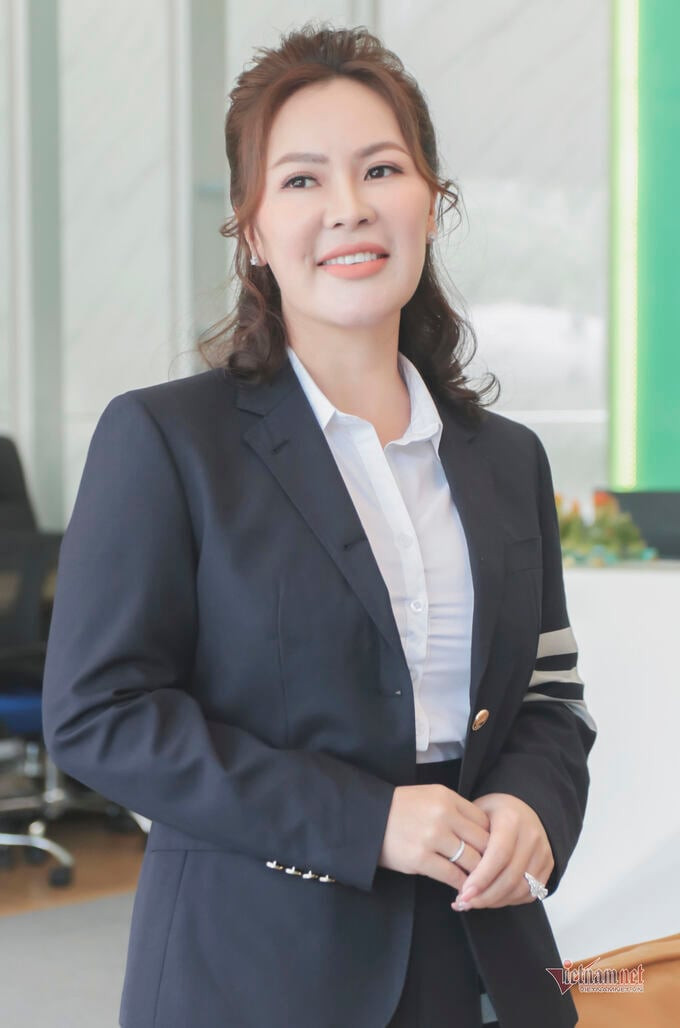 Vợ Quý Bình tên Ngọc Tiền, là một CEO công ty dịch vụ Bất động sản có tiếng. Ảnh: Vietnamnet