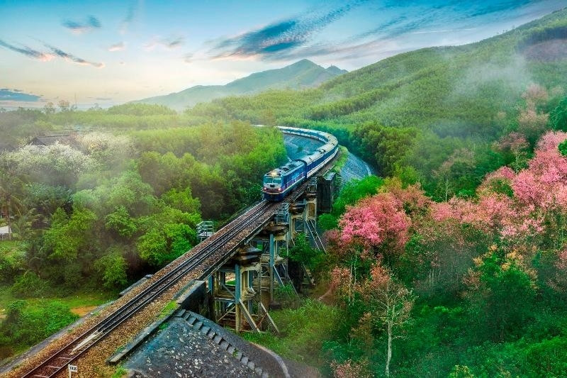 Quy mô khủng của tuyến đường sắt nối Việt Nam - Trung Quốc dài hơn 441km, tốc độ 160km/h, đi qua 9 tỉnh thành