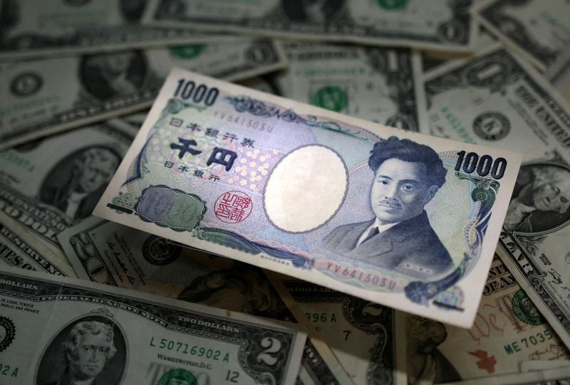 Yên Nhật suýt phá ngưỡng 152, xuống gần đáy 33 năm so với USD