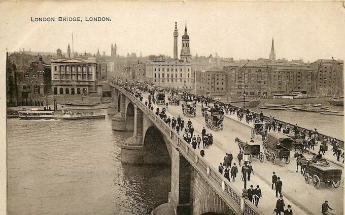 Ảnh chụp cây cầu London vào thế kỷ 19