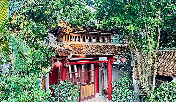 Hai gia tài bạc tỷ của nghệ sĩ Vượng Râu: Phủ thờ dát vàng, làm từ gỗ lim quý ở Nam Định vẫn thua một bậc so với biệt phủ 1.000m2 ở ngoại thành Hà Nội