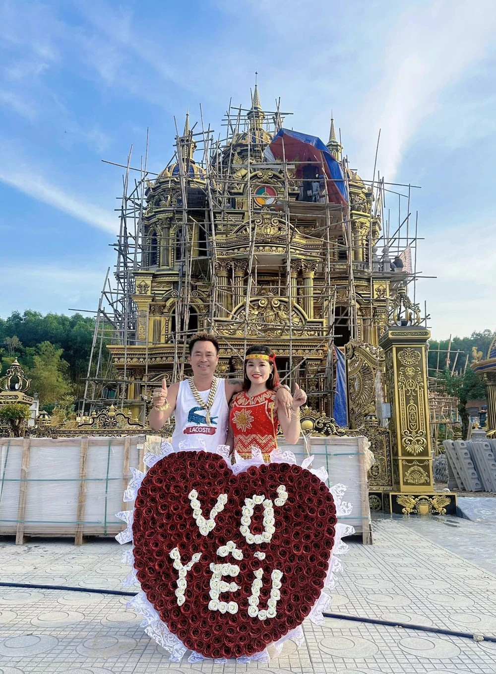 Ái nữ nhà đại gia U50 sở hữu lâu đài 70 tỷ ở Nghệ An: Vừa có sắc, vừa có tài, tự chủ tài chính không dựa dẫm bố mẹ