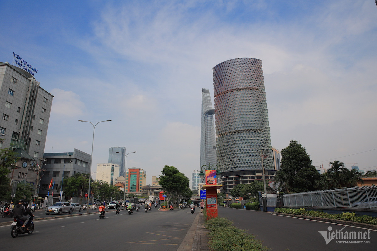 W-saigon-one-tower-2-1.jpg