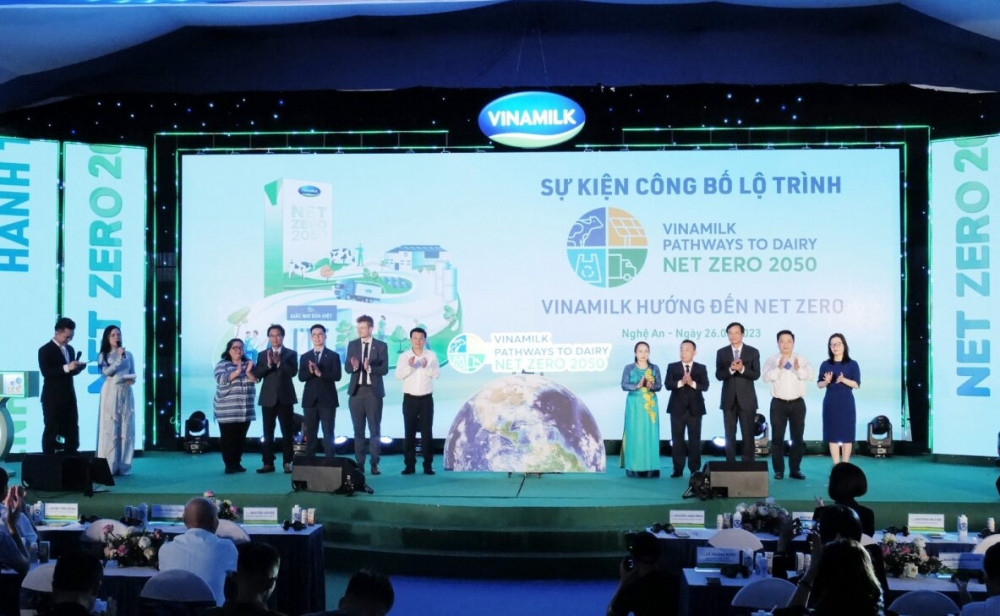 Vinamilk được vinh danh “Doanh nghiệp đạt chuẩn văn hoá kinh doanh Việt Nam”