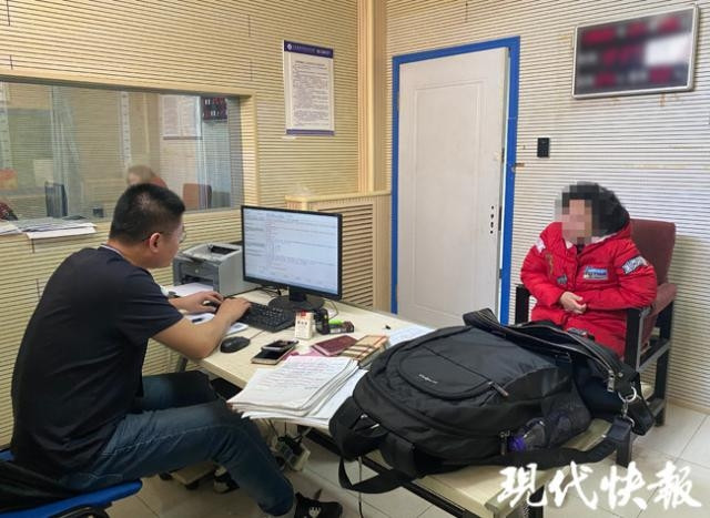 Mua hơn 900 vé máy bay rồi đợi trễ chuyến, người phụ nữ Trung Quốc bị công an triệu tập, vạch trần thủ đoạn trục lợi hơn 10 tỷ đồng