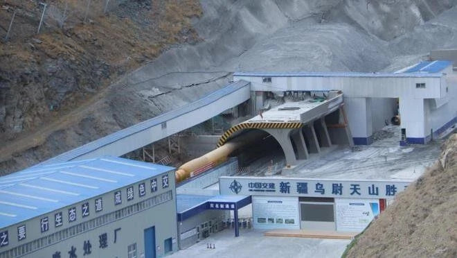Trung Quốc xây dựng siêu dự án hầm cao tốc dài nhất thế giới: Dài hơn 22km, là tuyến vận tải then chốt kết nối 8 quốc gia