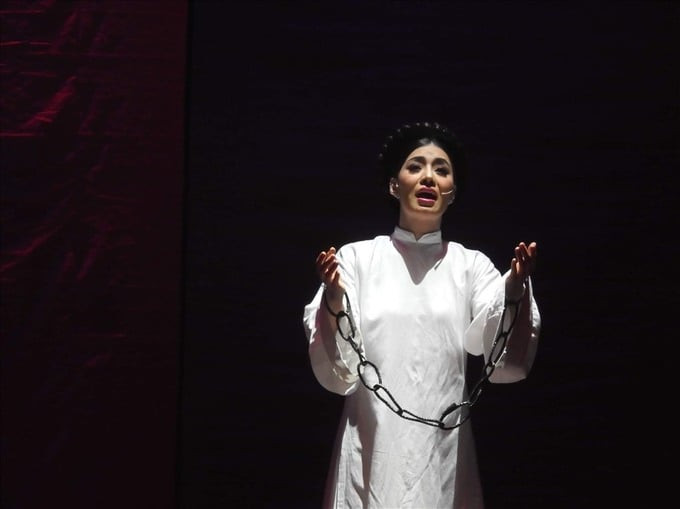 Nghệ sĩ Thuỳ Dung vào vai bà Nguyễn Thị Lộ trong vụ án Lệ Chi Viên.