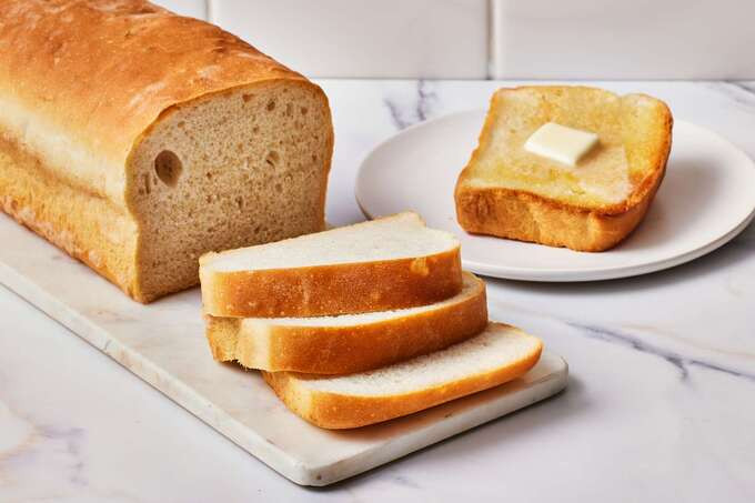 Bánh mì trắng được nhiều người ưa chuộng nhưng lại là tác nhân gây ung thư.