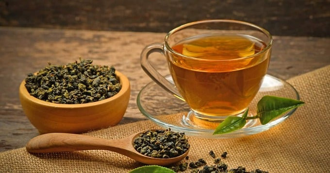 Các thành phần kháng virus, kháng khuẩn và chống viêm của trà xanh đều tốt cho người bị cảm lạnh