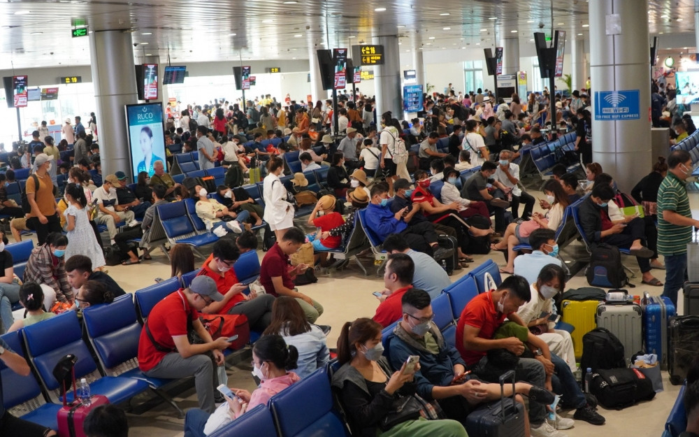 Sân bay Tân Sơn Nhất khai thác 900 chuyến bay mỗi ngày cho dịp Tết
