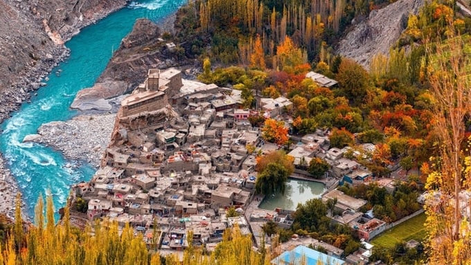 Thung lũng Hunza nằm ở độ cao hơn 3.000m so với mực nước biển