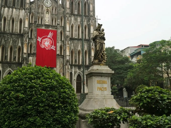 Nhà thờ lớn Hà Nội mang phong cách cách tân Gothic của thế kỷ 19