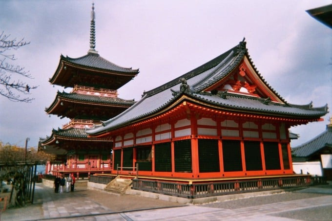 Khuôn viên chùa Kiyomizu