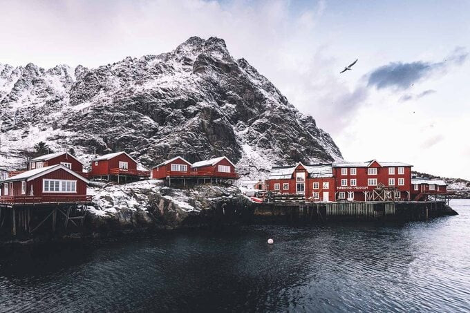 Làng Å nằm trong quần đảo Lofoten mới là điểm đến nổi tiếng nhất trong số 7 ngôi làng cùng tên