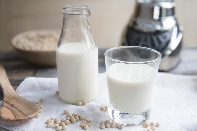 Những người mắc bệnh Gout không nên sử dụng sữa đậu nành