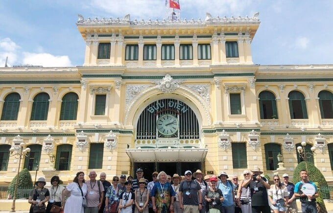 Tổng quản lý Sofitel Saigon Plaza cho biết trong giai đoạn cuối năm nay số lượng du khách đến TP HCM có chiều hướng tăng