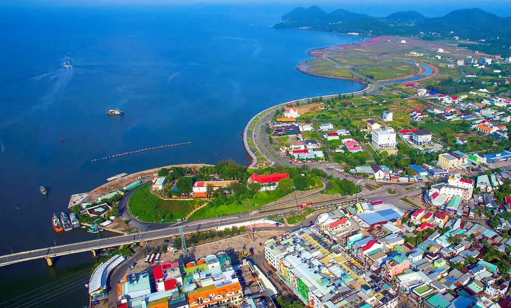 Tỉnh lớn nhất Tây Nam Bộ là nơi duy nhất Việt Nam có 2 sân bay và thành phố đảo, sở hữu khu dự trữ sinh quyển lớn thứ 2 cả nước