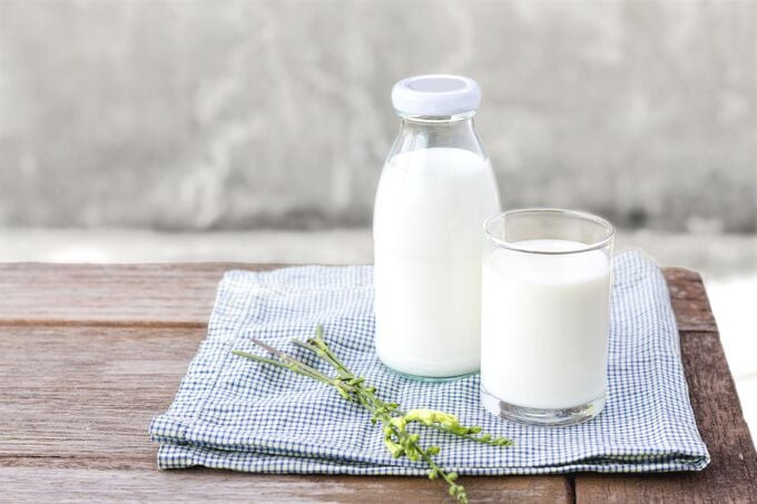 Trong sữa có chứa tới 80% protein hoàn chỉnh mà chỉ có thể hấp thu tối đa khi dùng vào buổi tối
