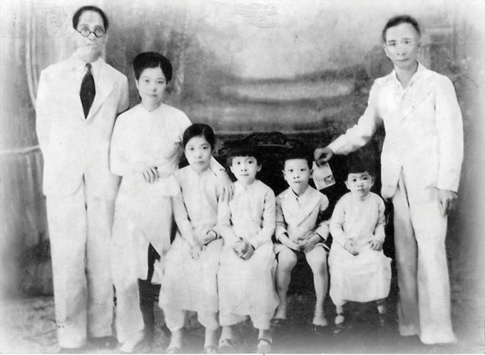 Hình ảnh gia đình doanh nhân Nguyễn Sơn Hà
